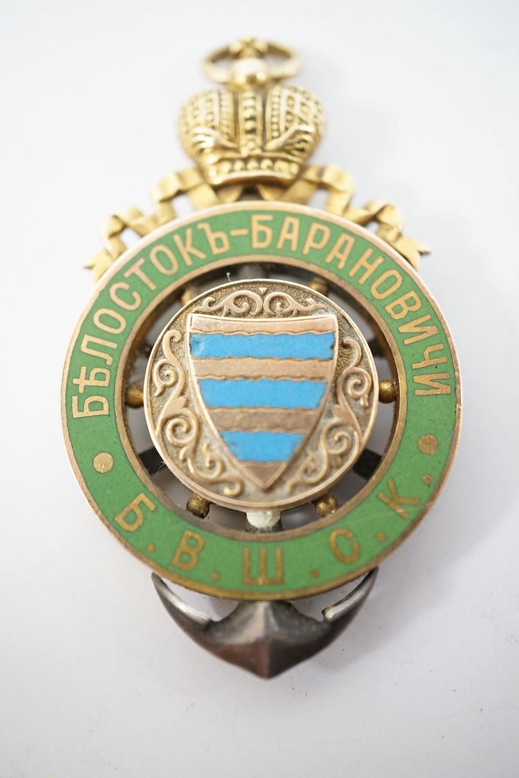An Imperial Russian enamelled medal, loop marked for 9ct gold, dated 1899-1902, possibly Boer War related. Condition - good.
